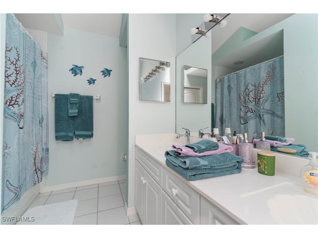 348 Carinosa Court #18-10 Naples FL 34110 225084986 image9