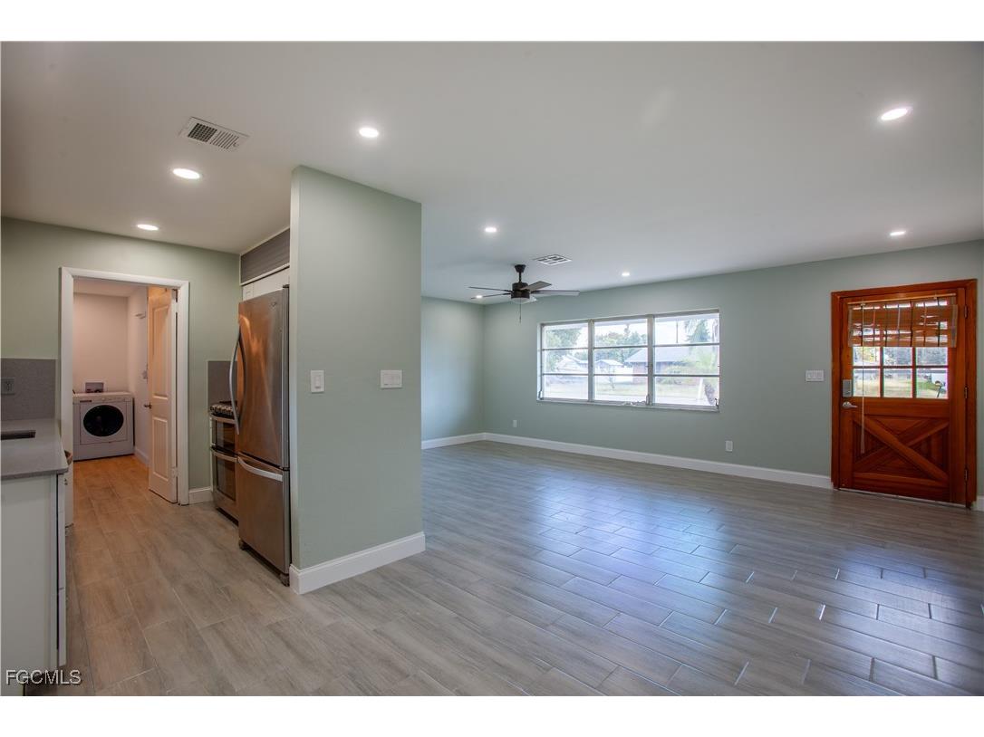 348 Crestwood Avenue Lehigh Acres FL 33936 2025023664 image6