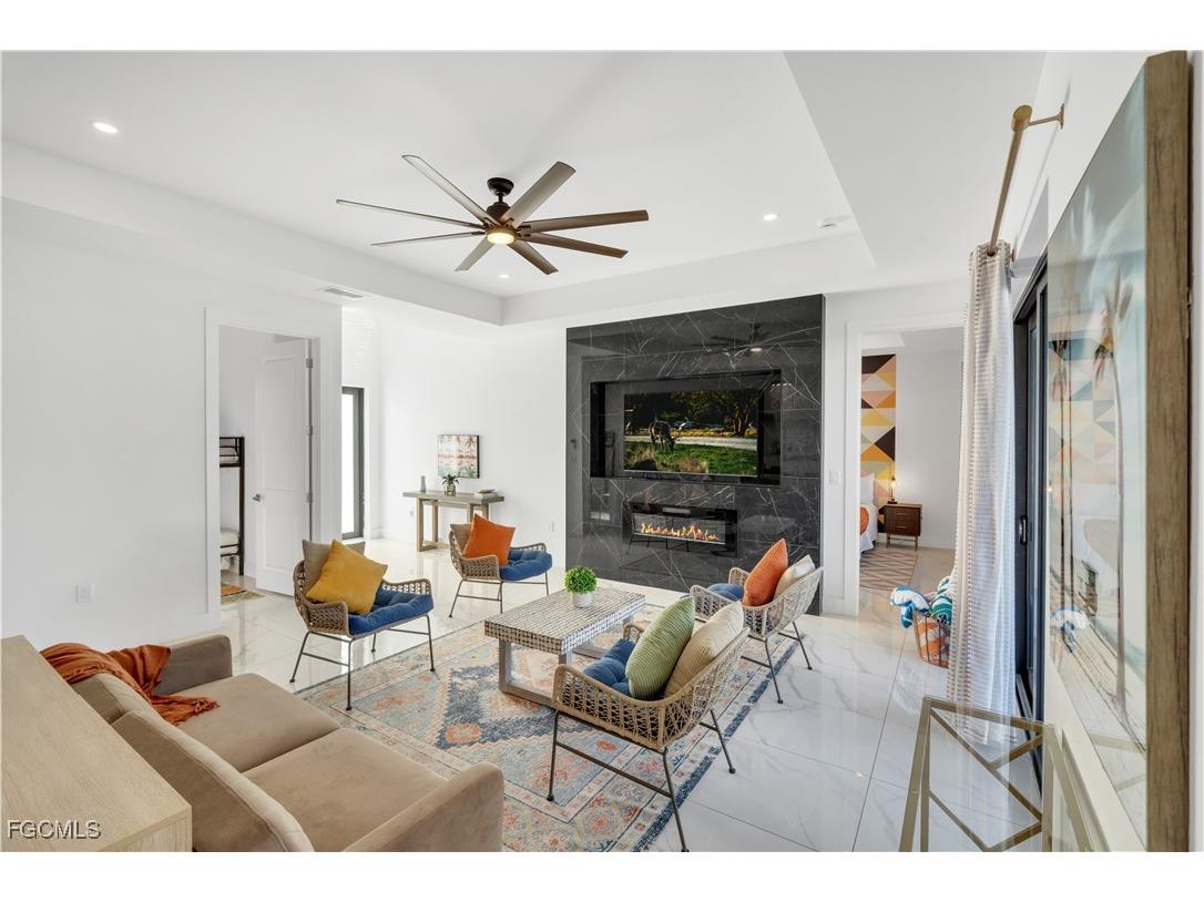 348 El Dorado Boulevard S Cape Coral FL 33991 2026003680 image10
