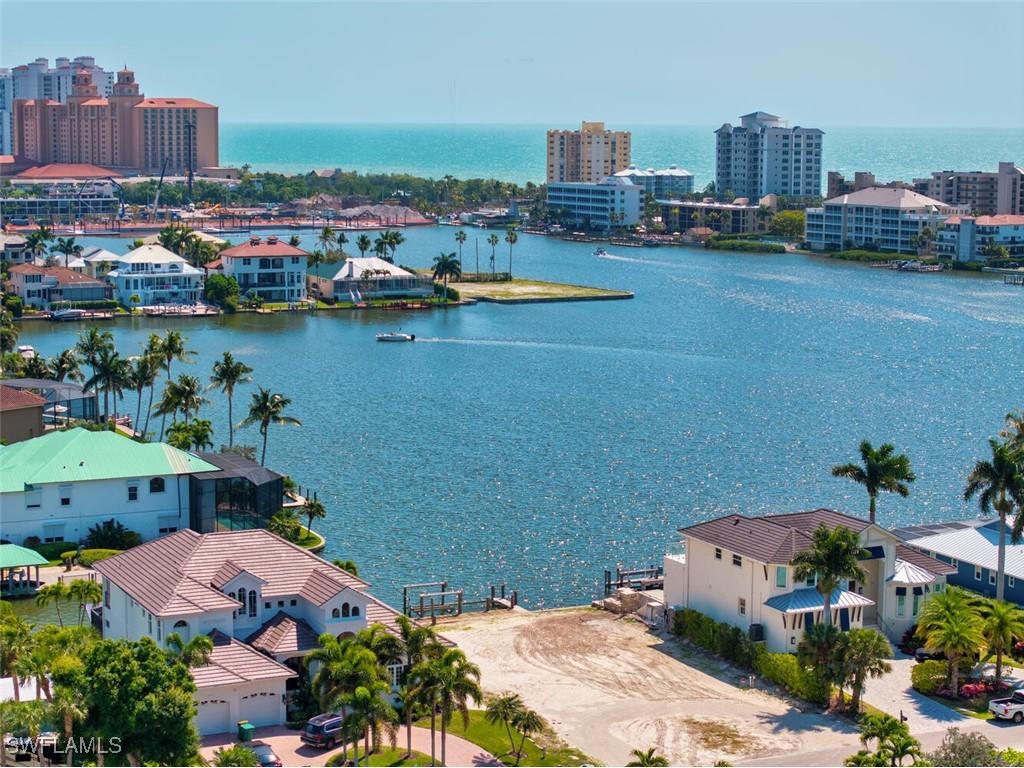 348 Lagoon Avenue Naples FL 34108 225084298 image1
