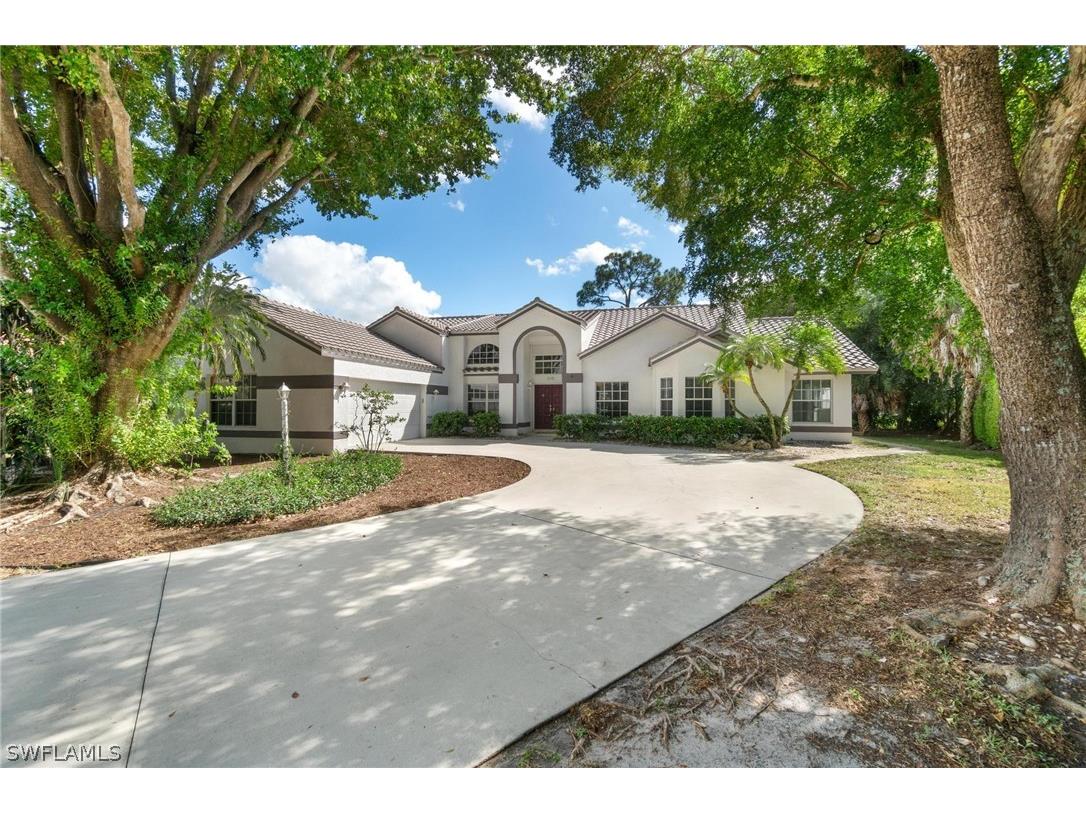348 Wimbledon Lane Naples FL 34104 224039747 image1