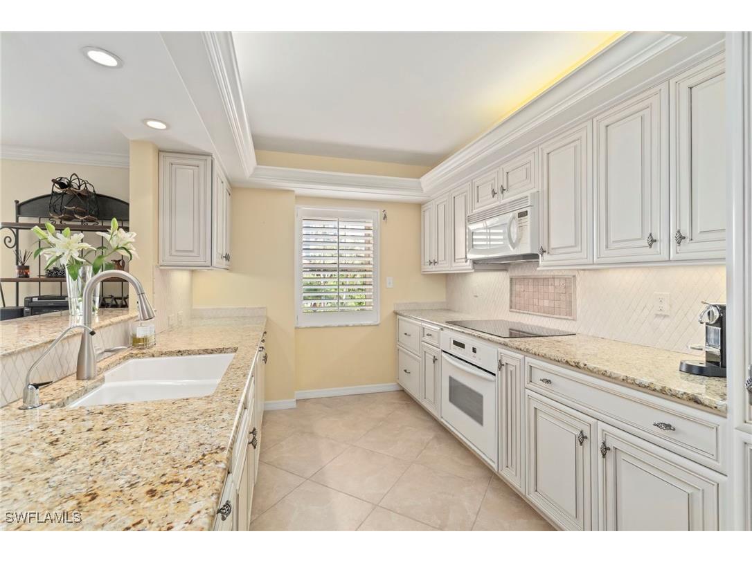 3483 Gulf Shore Boulevard N #105 Naples FL 34103 225076501 image12