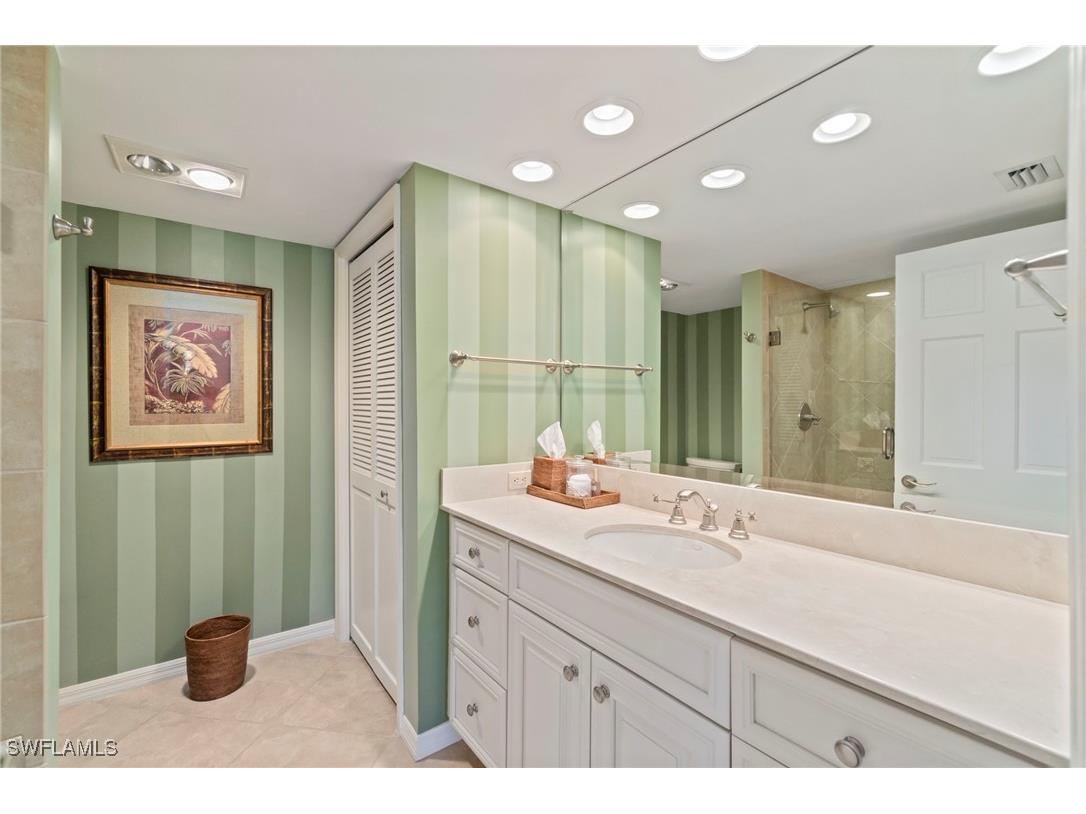 3483 Gulf Shore Boulevard N #105 Naples FL 34103 225076501 image22