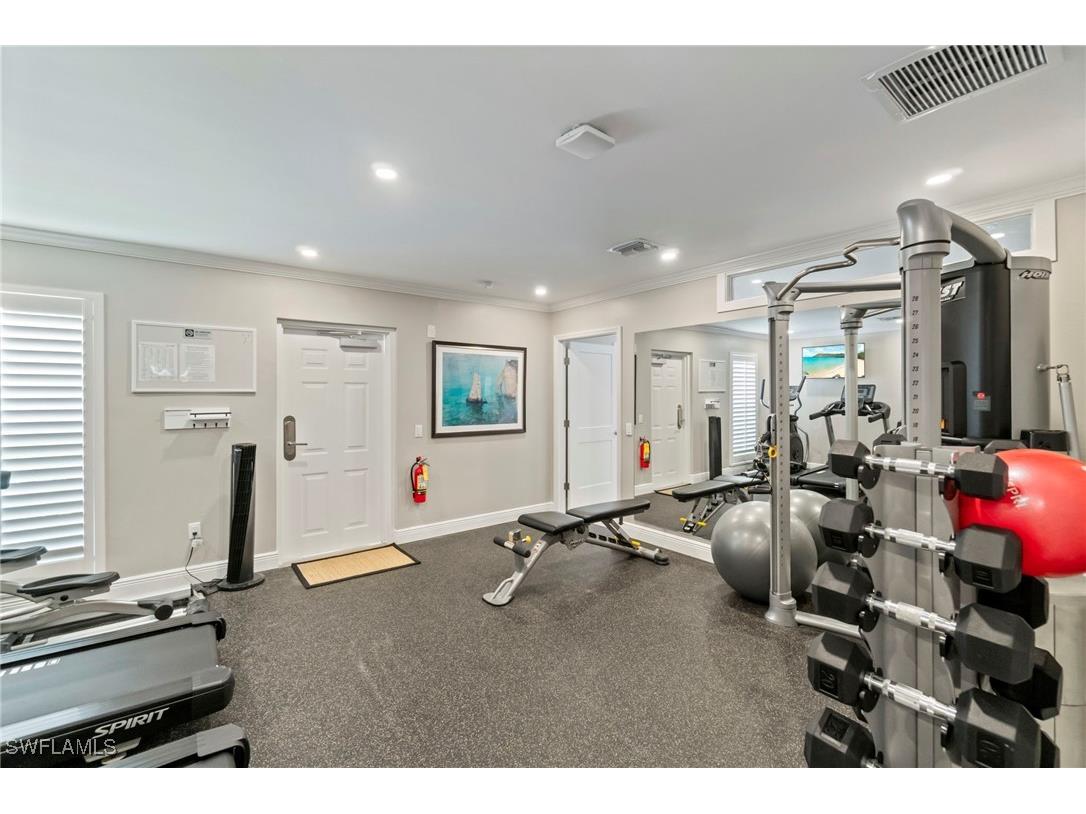 3483 Gulf Shore Boulevard N #105 Naples FL 34103 225076501 image31