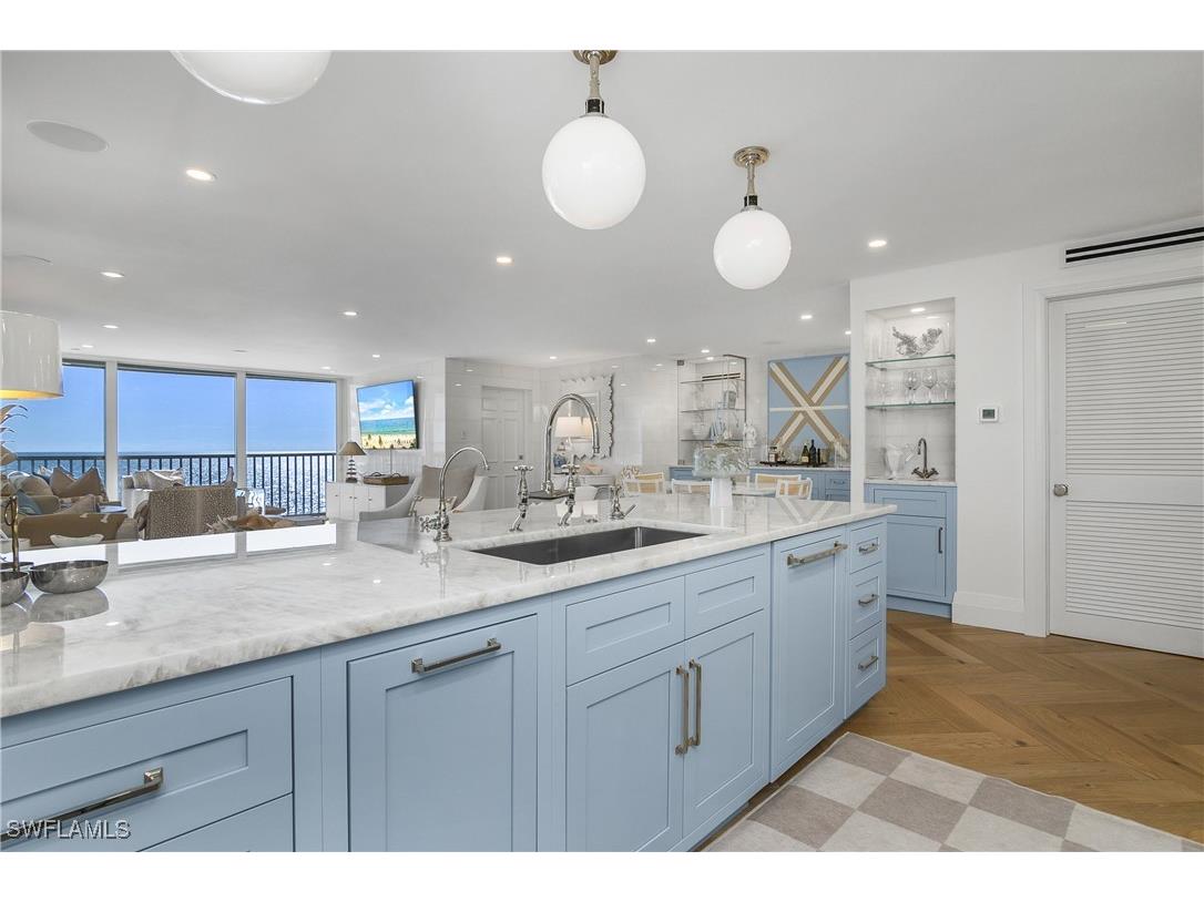 3483 Gulf Shore Boulevard N #502 Naples FL 34103 225074462 image10