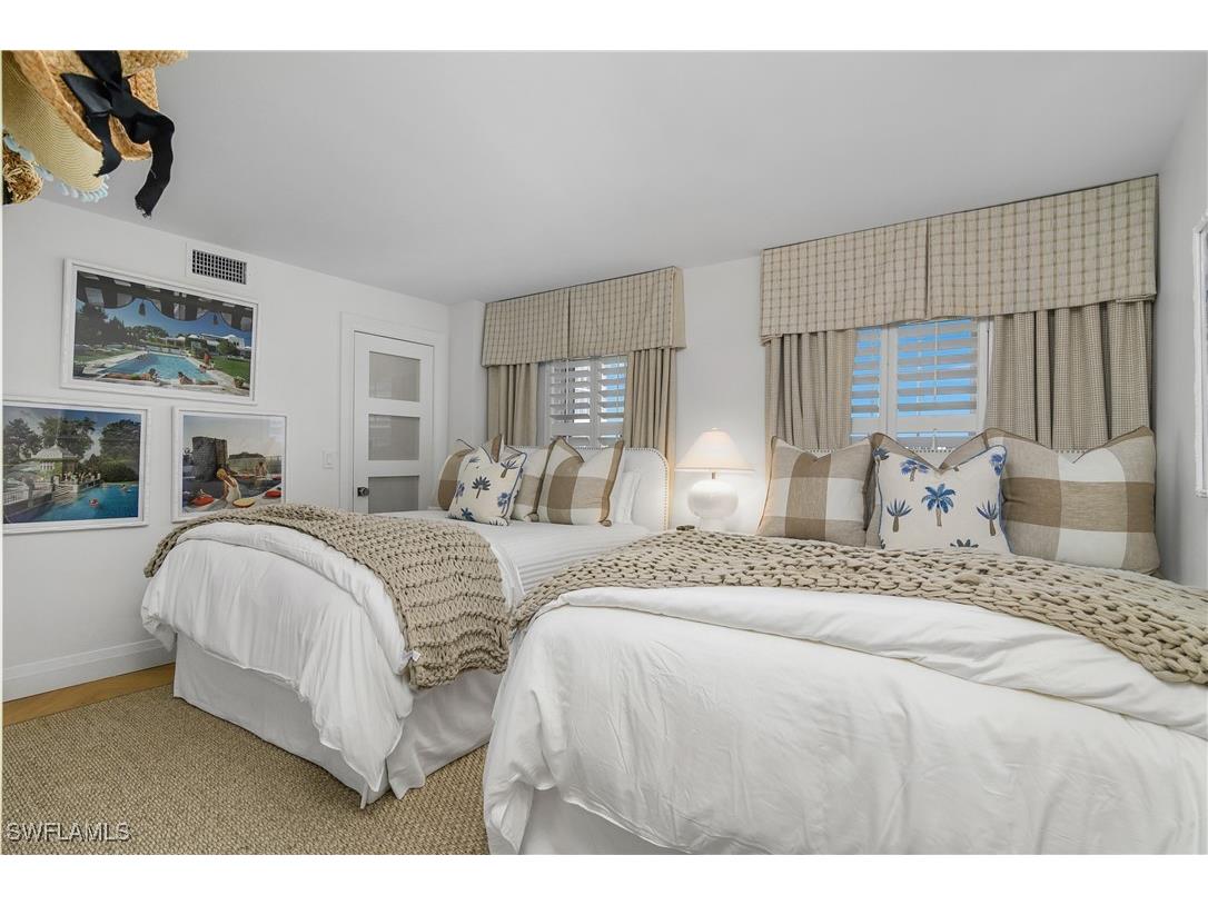 3483 Gulf Shore Boulevard N #502 Naples FL 34103 225074462 image23