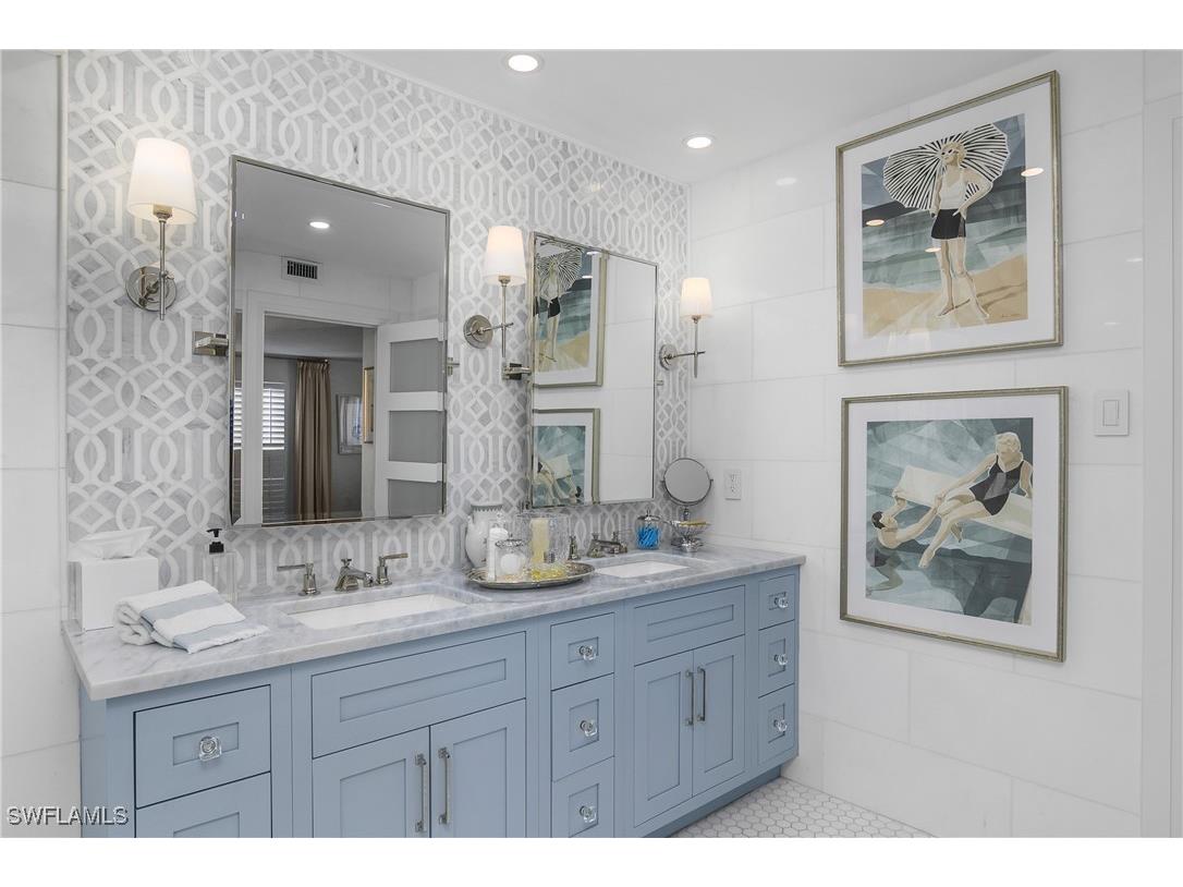 3483 Gulf Shore Boulevard N #502 Naples FL 34103 225074462 image26