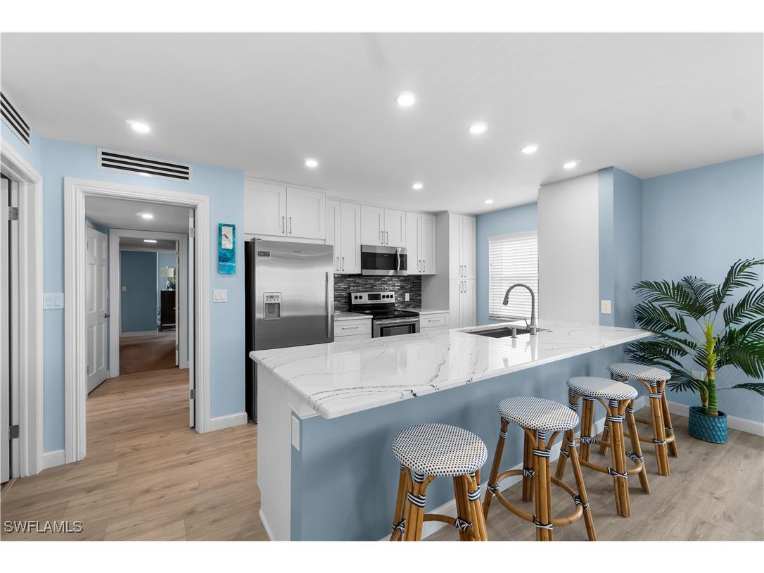 3483 Gulf Shore Boulevard N #604 Naples FL 34103 225046939 image8