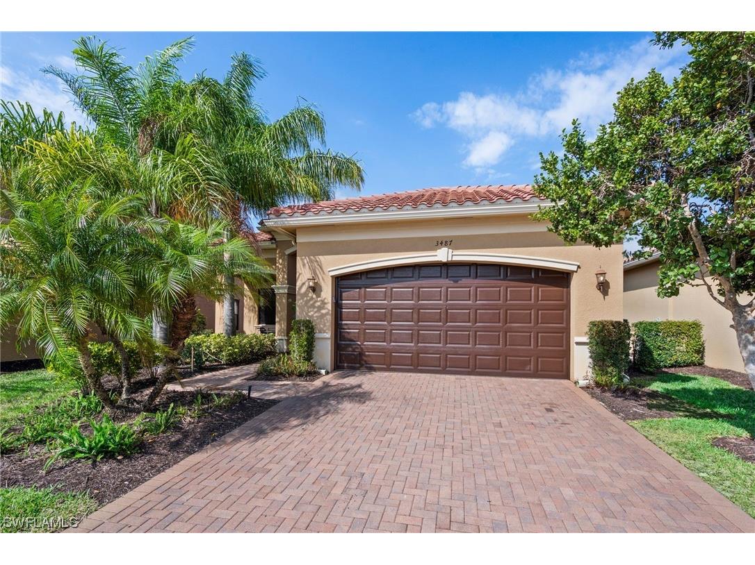 3487 Pacific Drive Naples FL 34119 223013521 image1