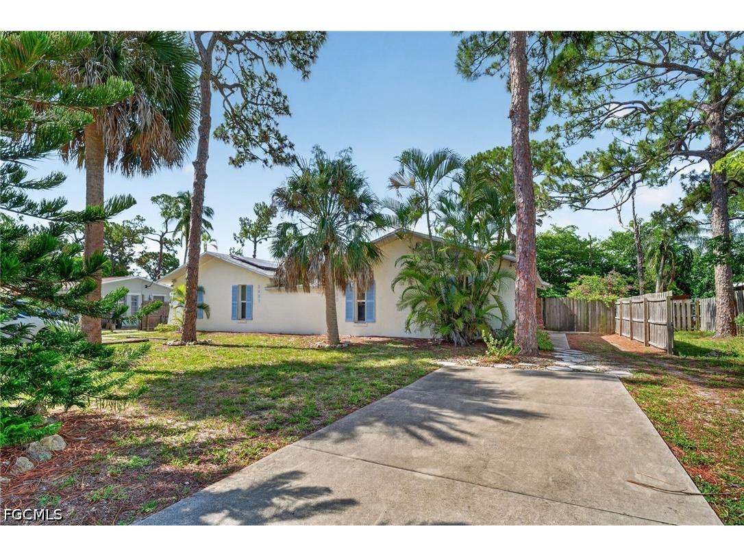 3489 Quails Walk Bonita Springs FL 34134 2026027577 image1