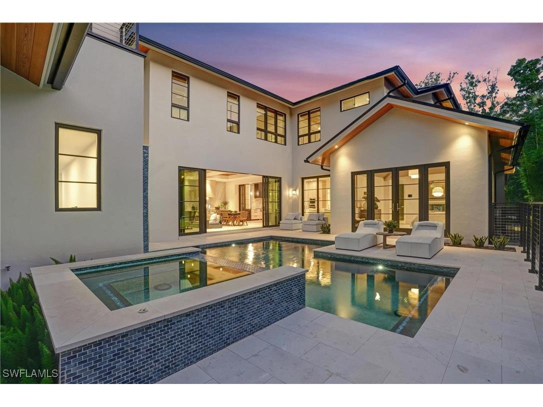 349 2nd Avenue N Naples FL 34102 225077098 image1