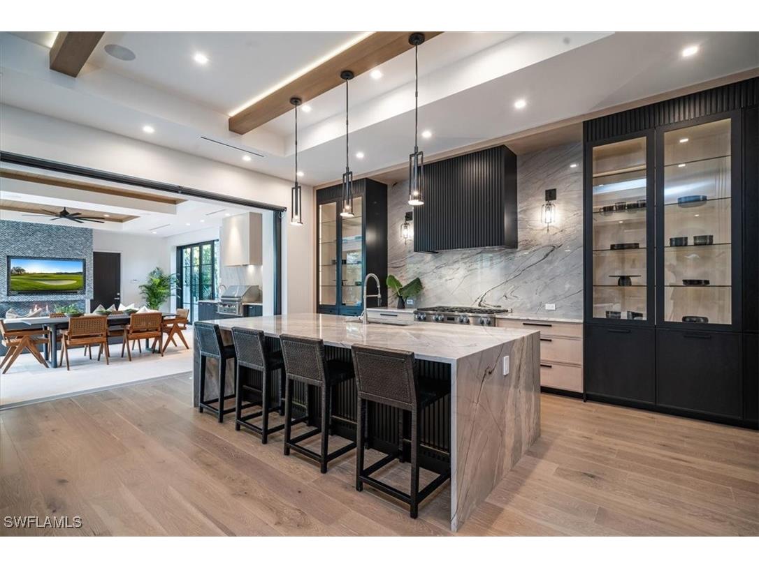 349 2nd Avenue N Naples FL 34102 225077098 image10