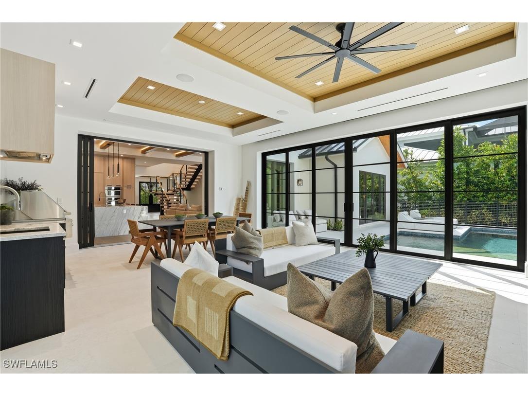 349 2nd Avenue N Naples FL 34102 225077098 image13