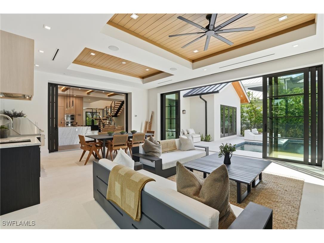 349 2nd Avenue N Naples FL 34102 225077098 image14