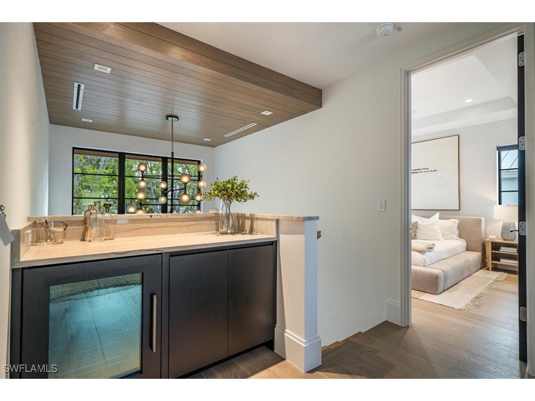 349 2nd Avenue N Naples FL 34102 225077098 image26