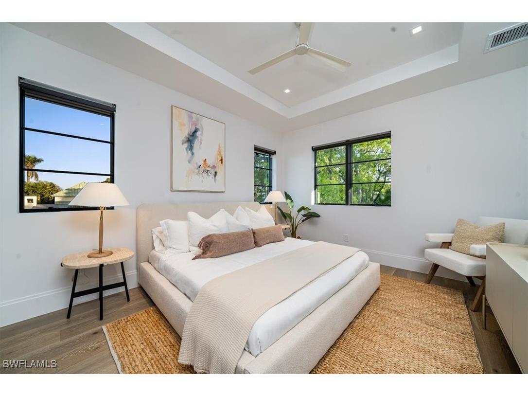 349 2nd Avenue N Naples FL 34102 225077098 image28