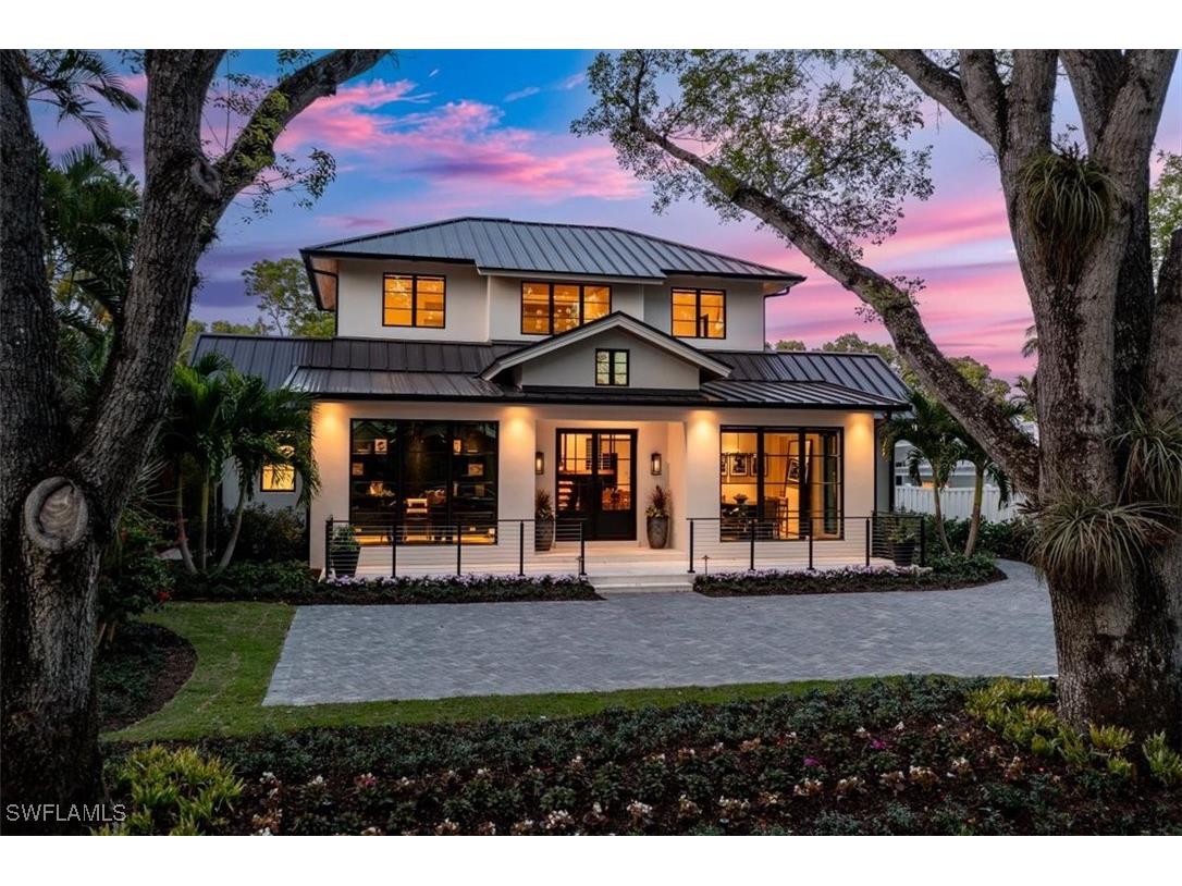 349 2nd Avenue N Naples FL 34102 225077098 image3