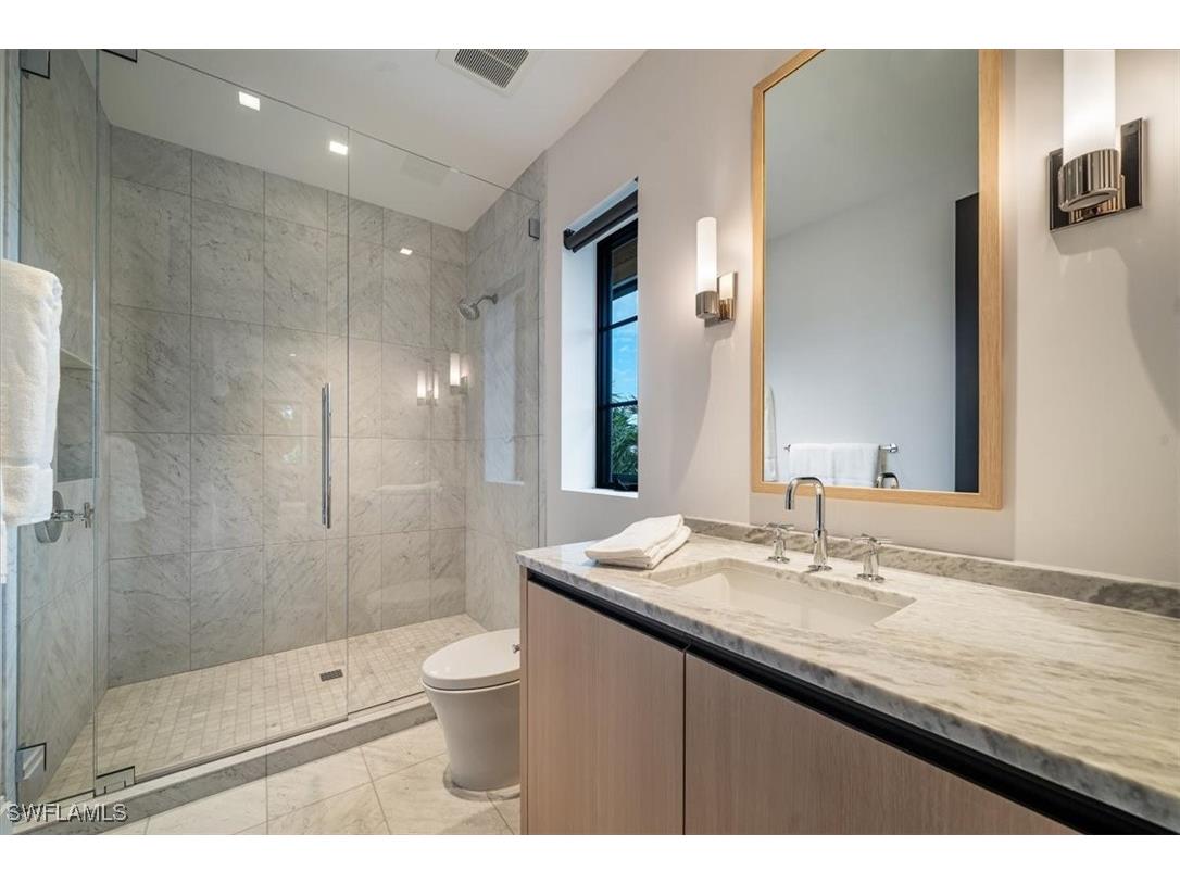 349 2nd Avenue N Naples FL 34102 225077098 image31