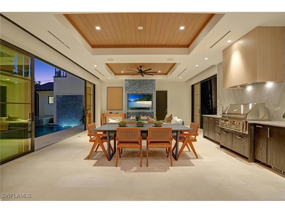 349 2nd Avenue N Naples FL 34102 225077098 image38