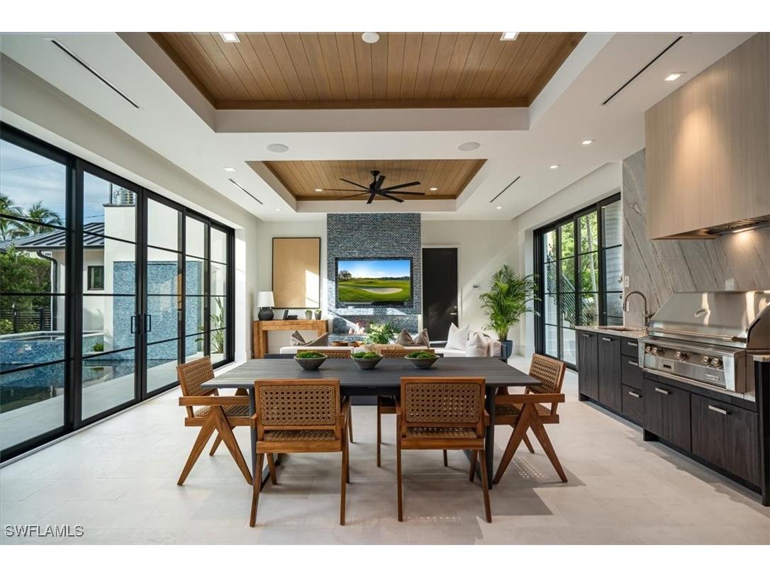 349 2nd Avenue N Naples FL 34102 225077098 image40