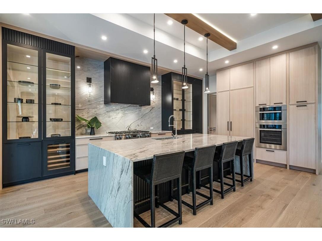 349 2nd Avenue N Naples FL 34102 225077098 image8