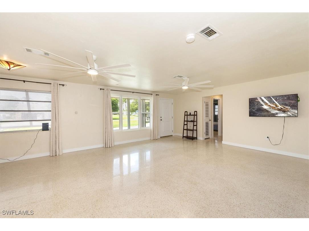 349 Coral Drive Fort Myers FL 33905 224094258 image9