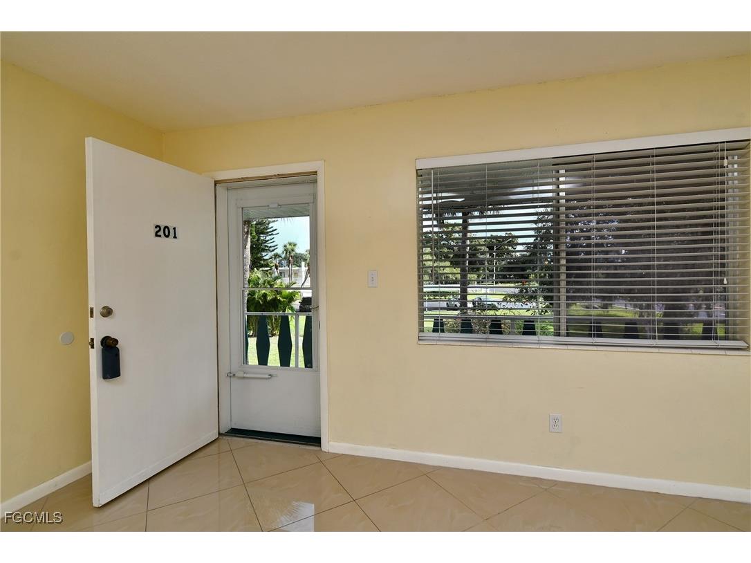 349 Joel Boulevard #201 Lehigh Acres FL 33936 2025019513 image4