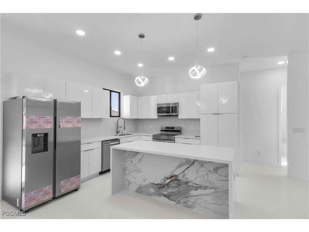 349 Ranchito Avenue Lehigh Acres FL 33974 2026002073 image15