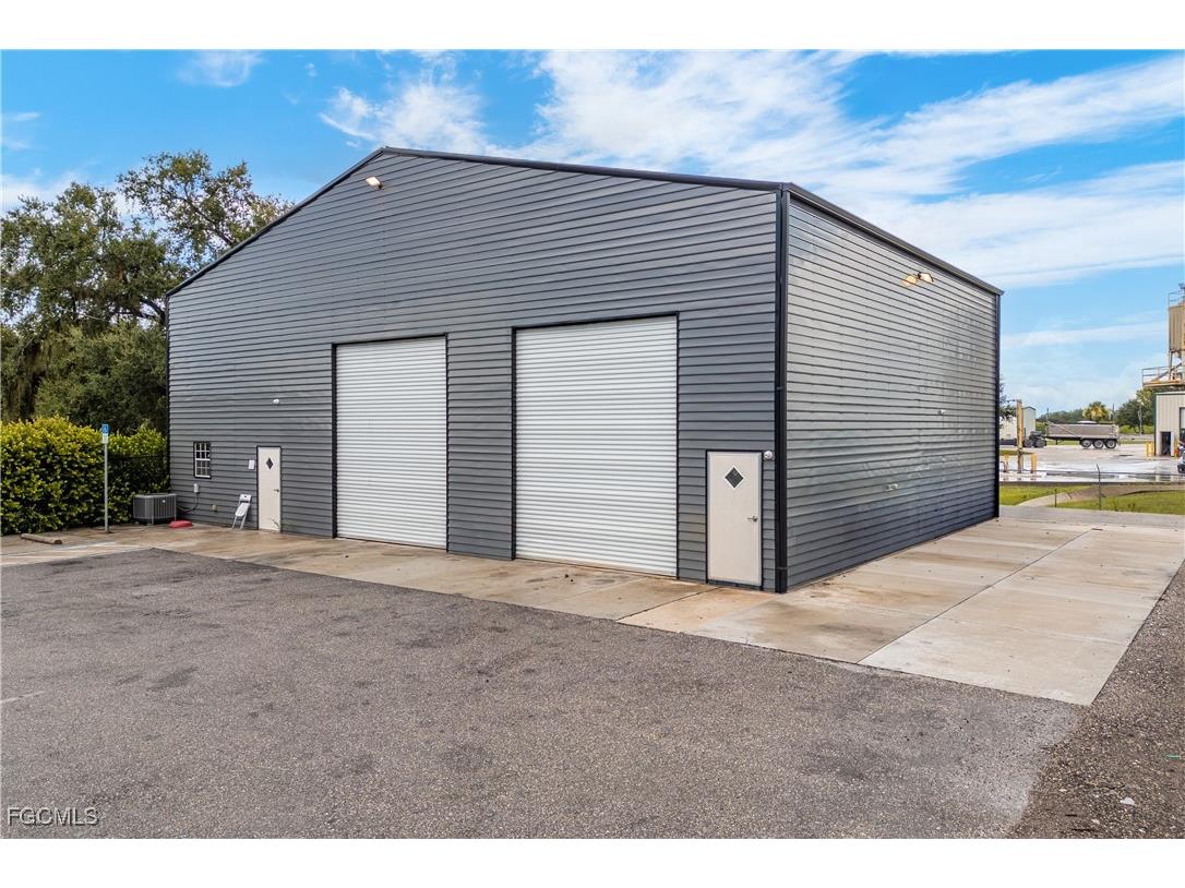 349 S Industrial Loop Labelle FL 33935 2025009079 image1