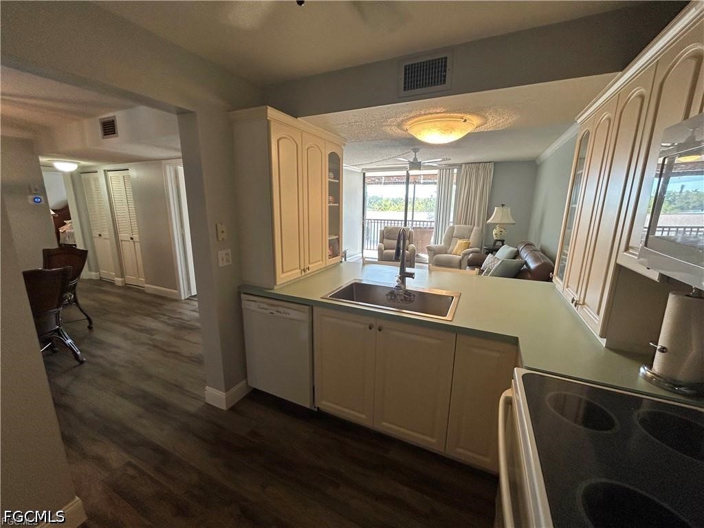 3490 N Key Drive #205 North Fort Myers FL 33903 2026024604 image8