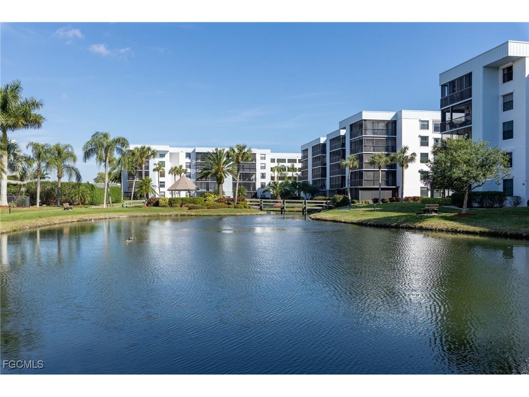 3490 N Key Drive #403 North Fort Myers FL 33903 2025017930 image3