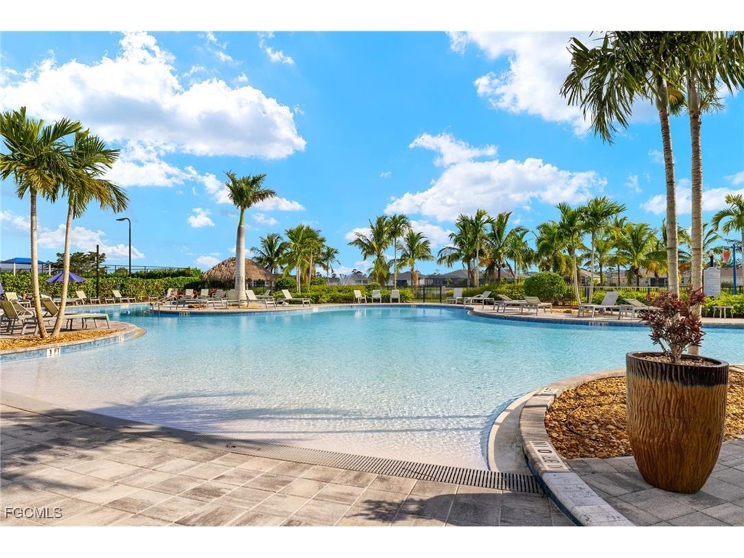 3495 Acapulco Circle Cape Coral FL 33909 2025002474 image26