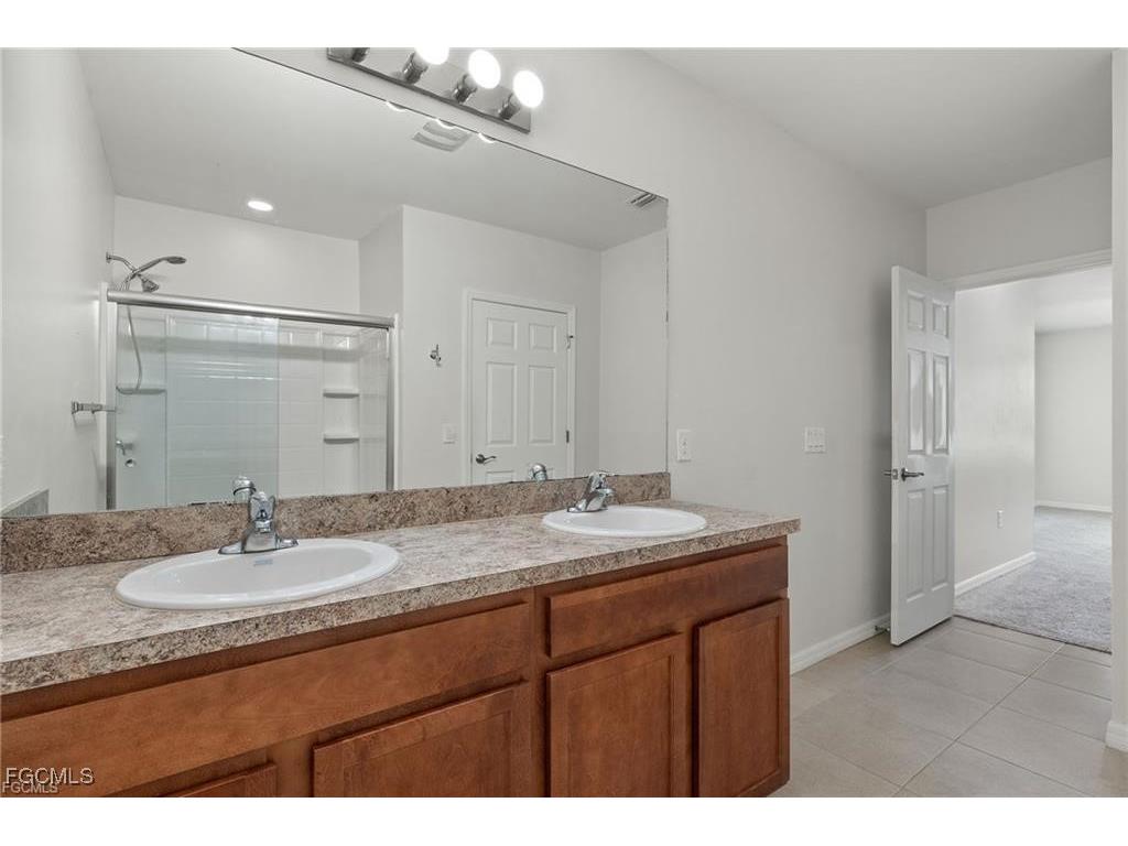 3495 Acapulco Circle Cape Coral FL 33909 2025004509 image8