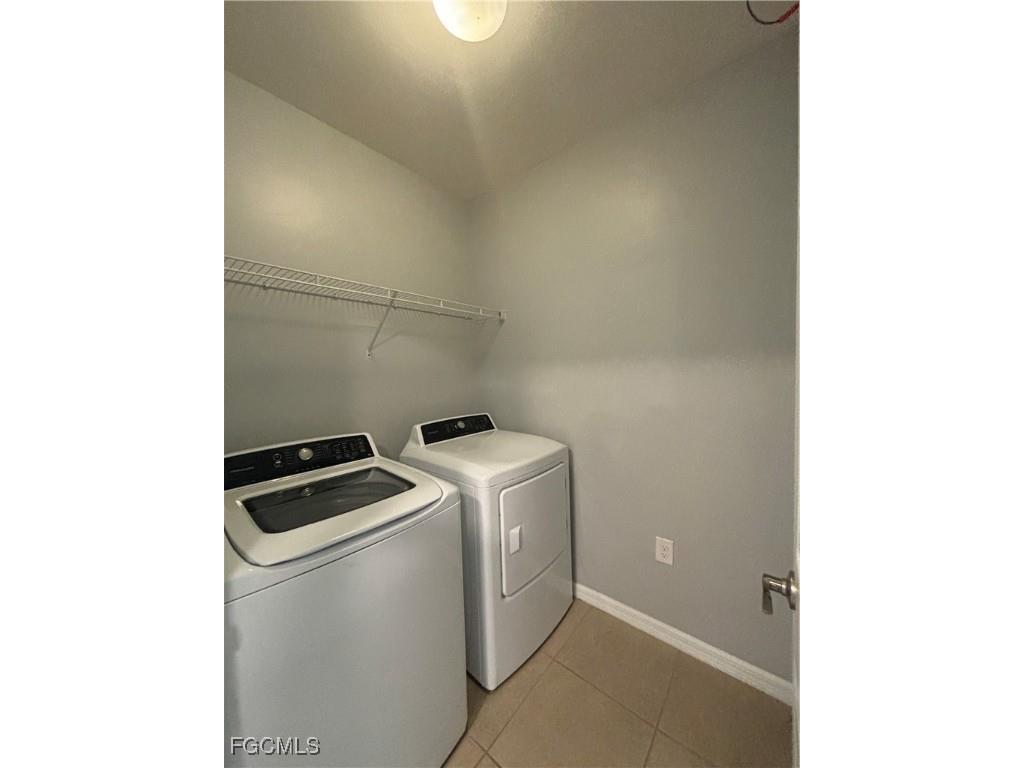 3496 Acapulco Circle Cape Coral FL 33909 2025015765 image6