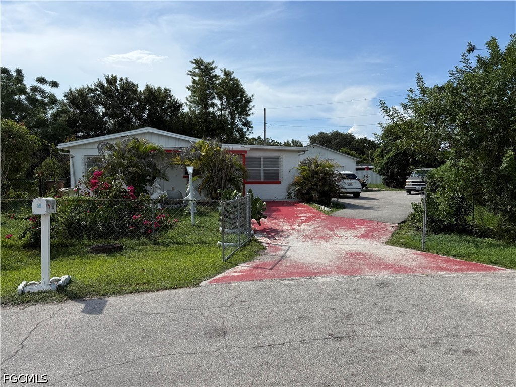 35 Andora Street Lehigh Acres FL 33936 2026029692 image1