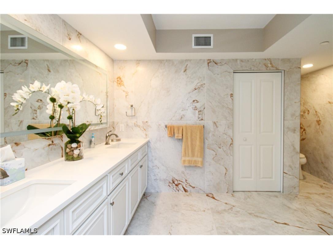 35 Bluebill Avenue #B-702 Naples FL 34108 226015313 image47