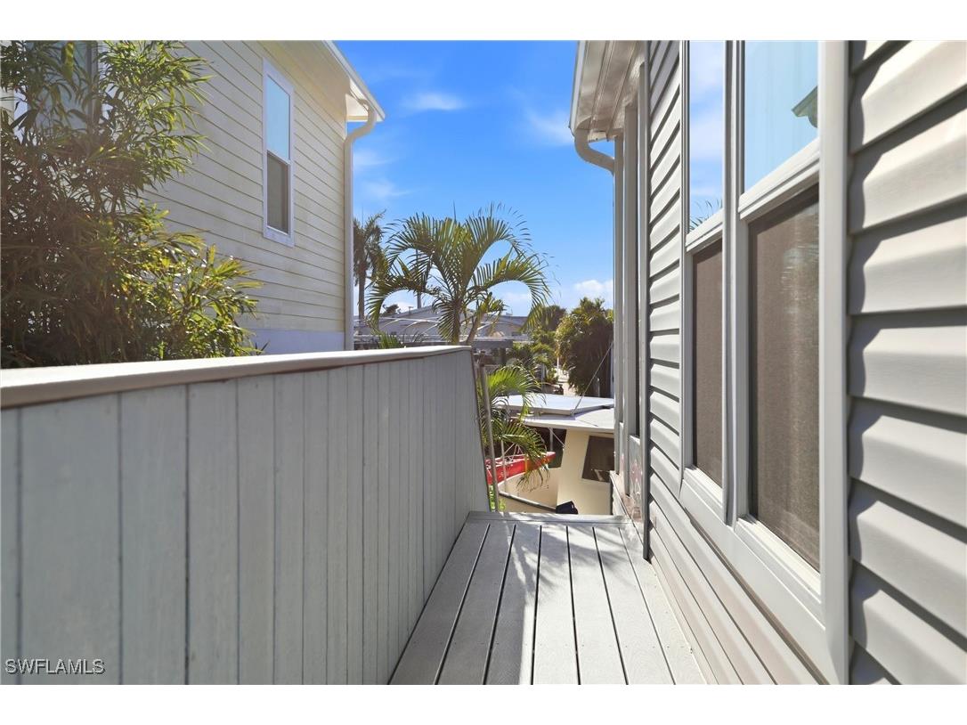 35 Emily Lane Fort Myers Beach FL 33931 226004666 image22