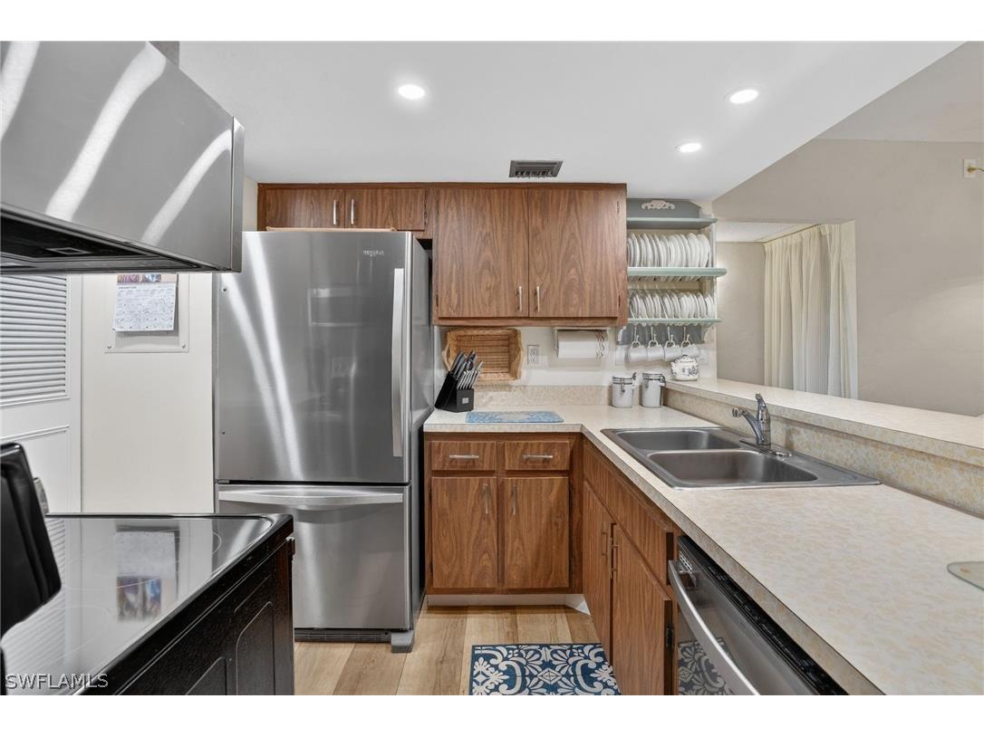 35 Greenbrier Street #6-104 Marco Island FL 34145 226007658 image6