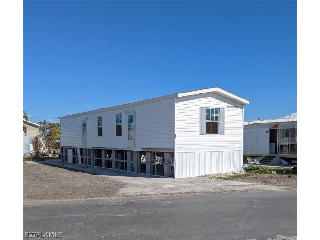 35 Helen Lane Fort Myers Beach FL 33931 223008480 image1
