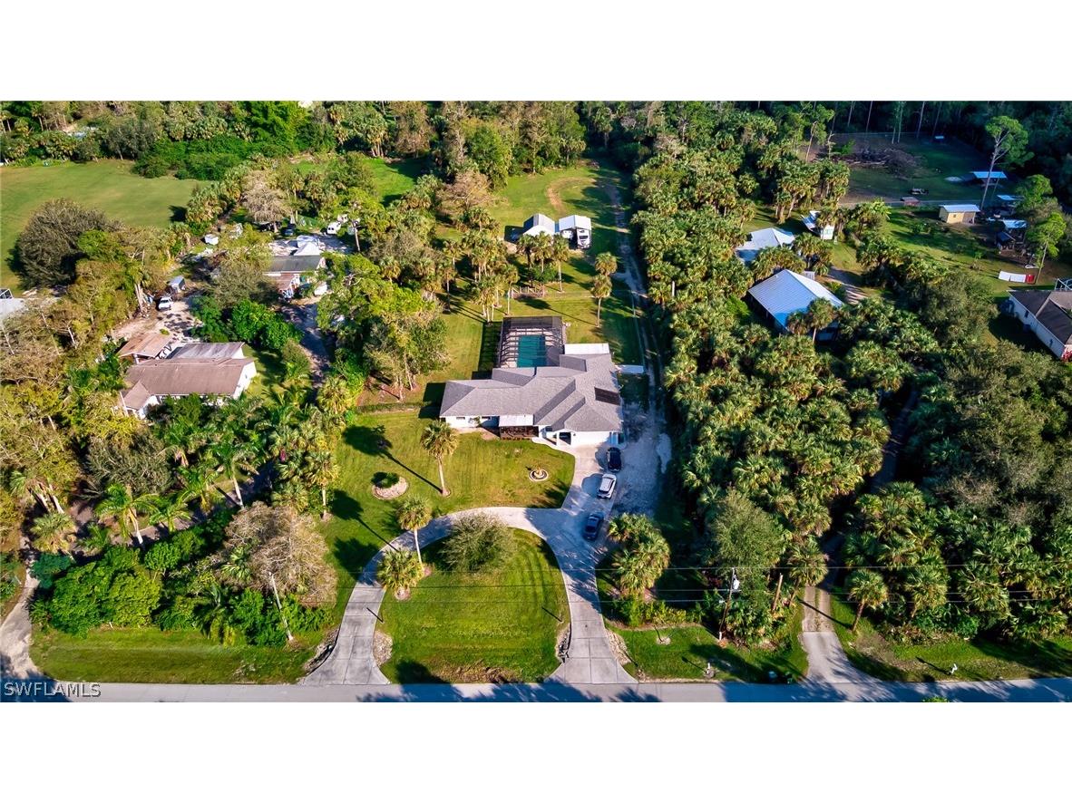 350 11th Street NW Naples FL 34120 222089882 image1