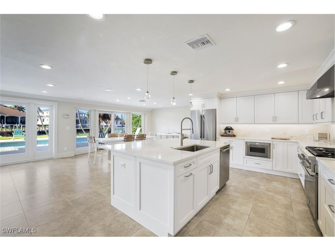 350 Bow Line Bend Naples FL 34103 225003765 image9