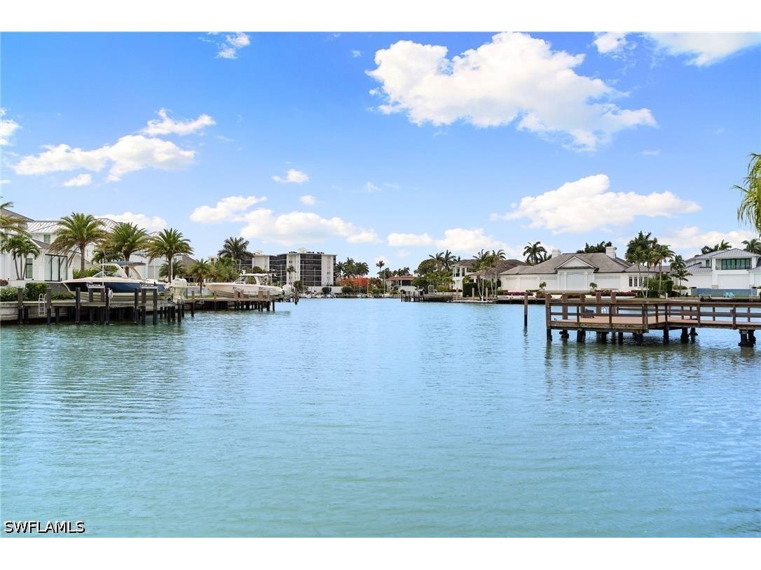 350 Bow Line Bend Naples FL 34103 226019346 image5