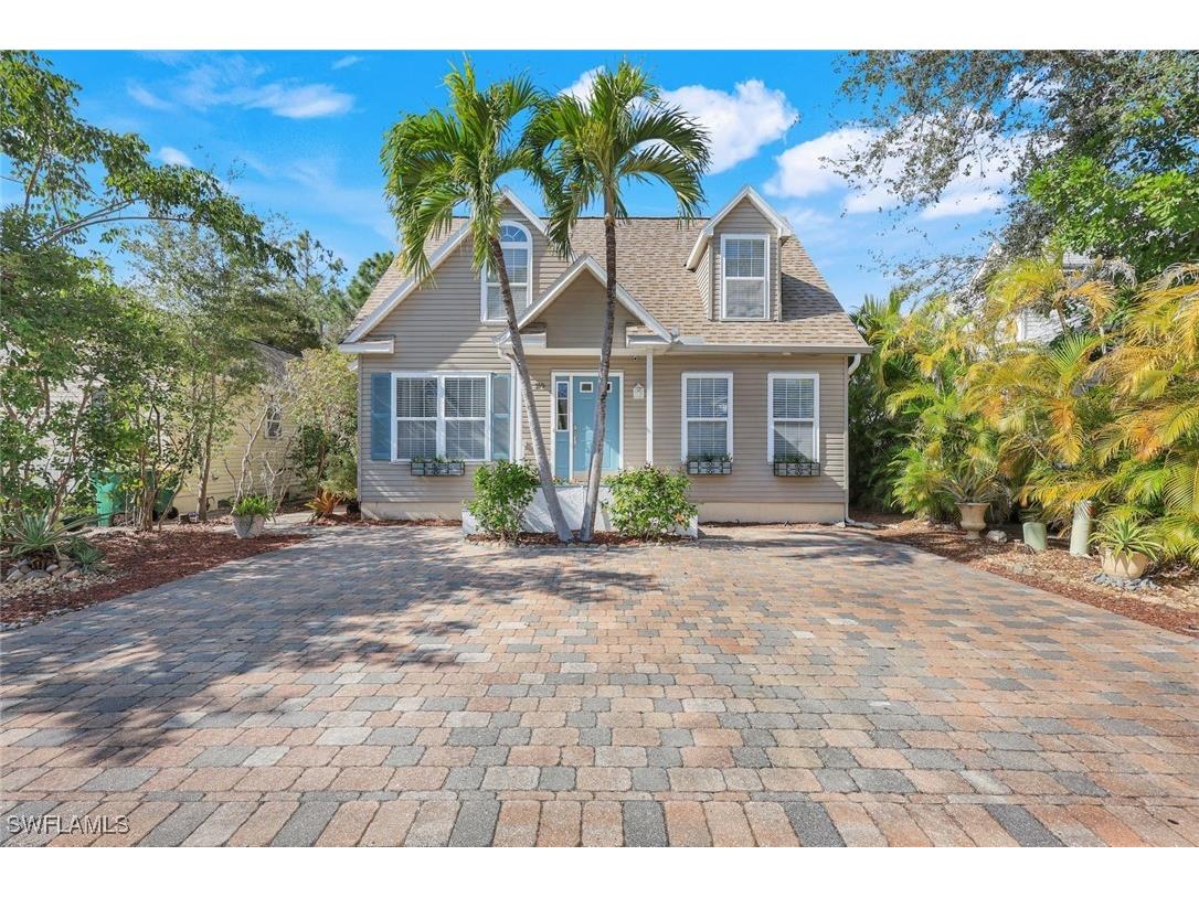 350 Leawood Circle Naples FL 34104 225003285 image1