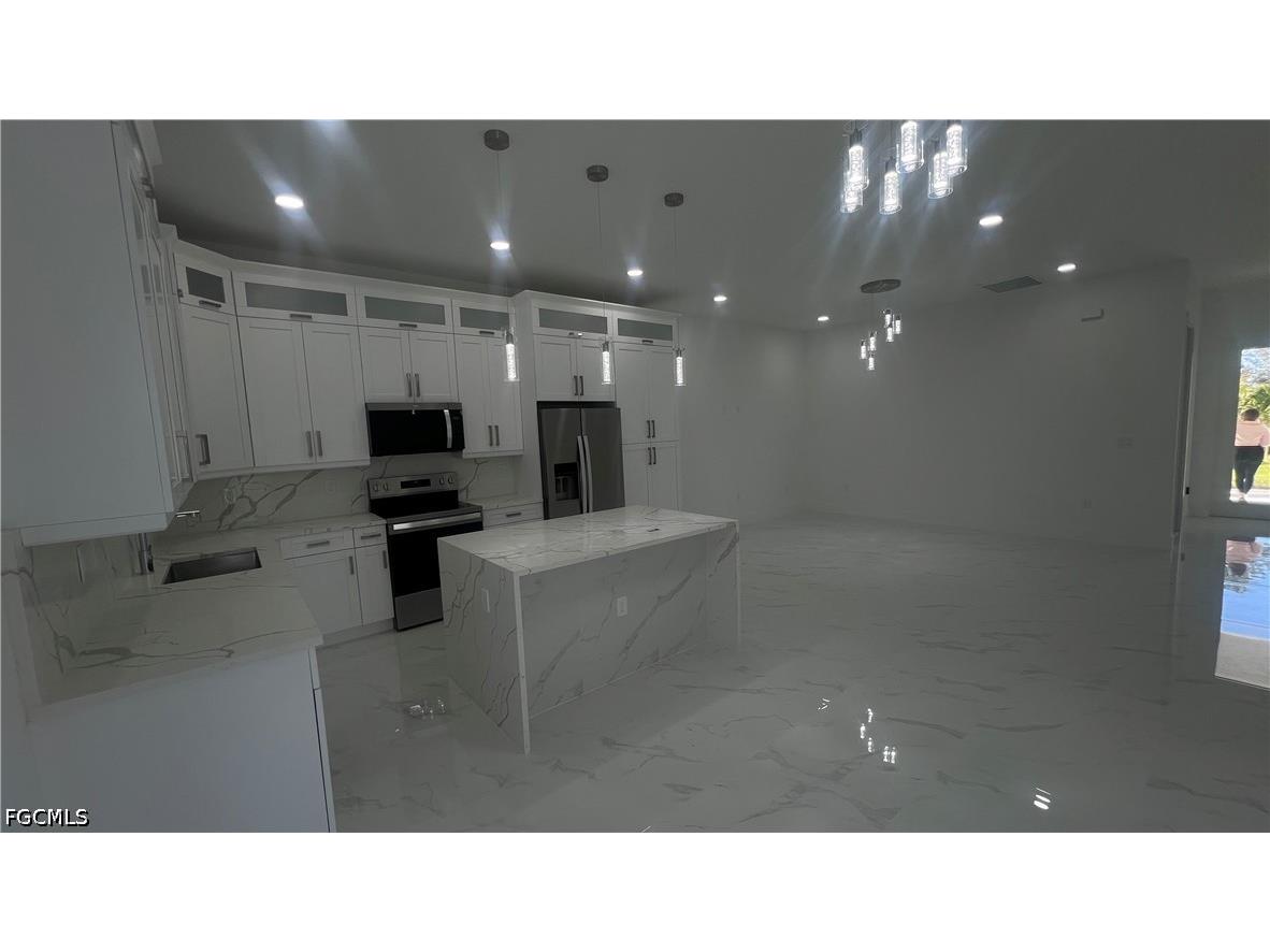 350 Limerick Avenue S Lehigh Acres FL 33974 2026026265 image10