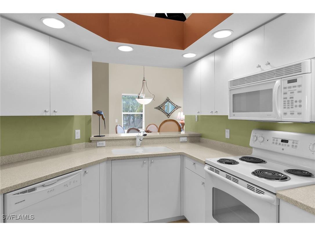 350 Newport Drive #1907 Naples FL 34114 225081292 image10