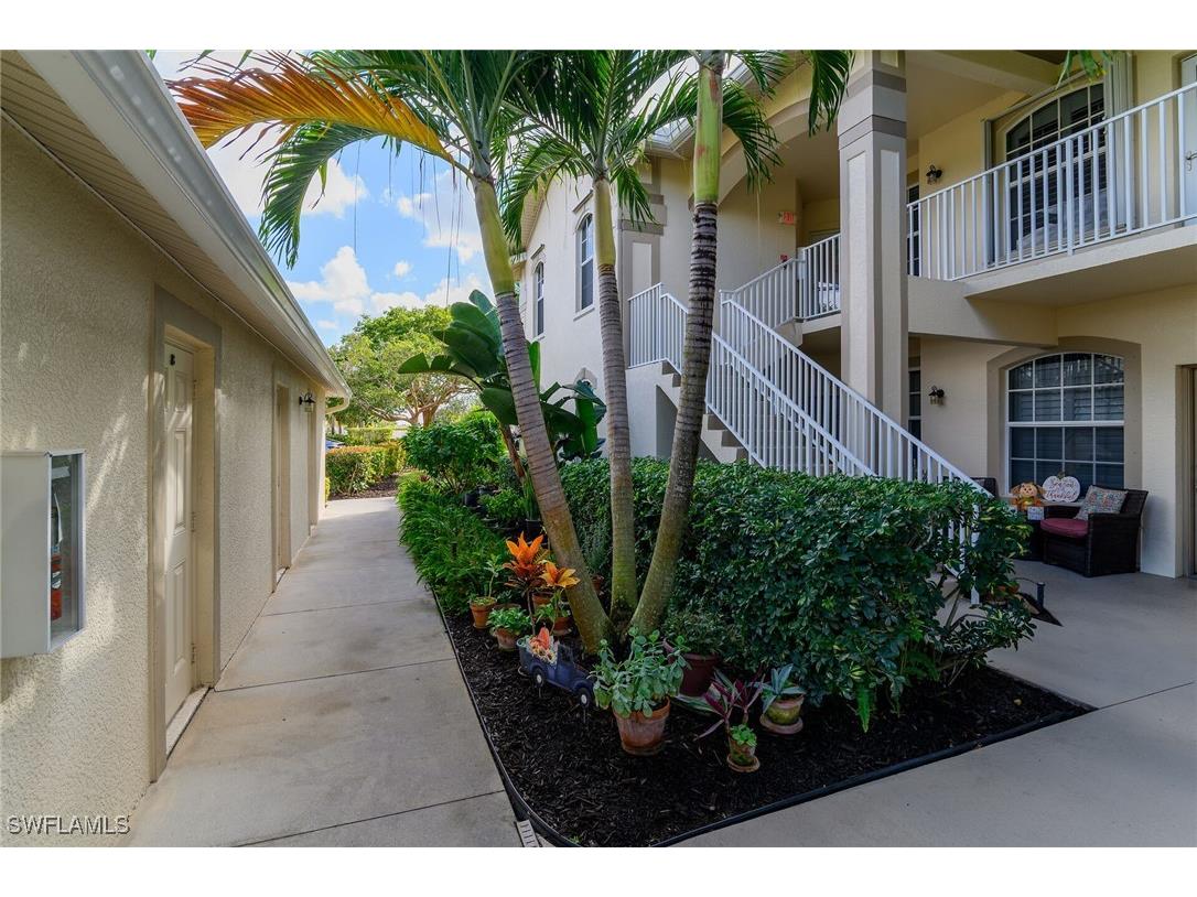 350 Newport Drive #1907 Naples FL 34114 225081292 image4