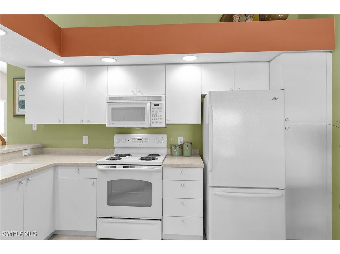 350 Newport Drive #1907 Naples FL 34114 225081292 image9