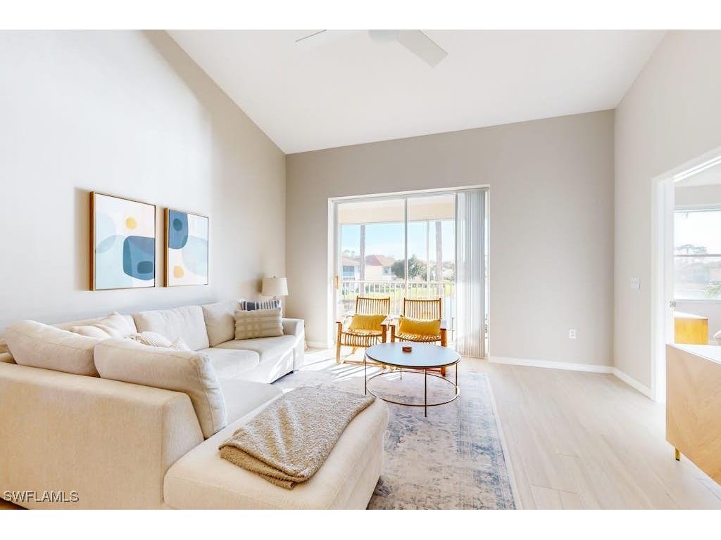 350 Robin Hood Circle #202 Naples FL 34104 225064511 image1