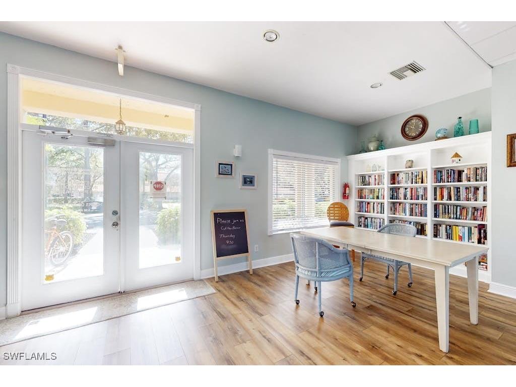 350 Robin Hood Circle #202 Naples FL 34104 225064511 image35