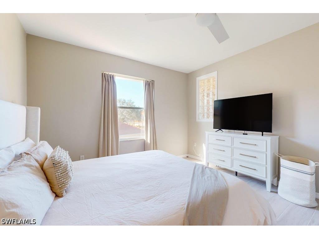 350 Robin Hood Circle #202 Naples FL 34104 226025375 image17